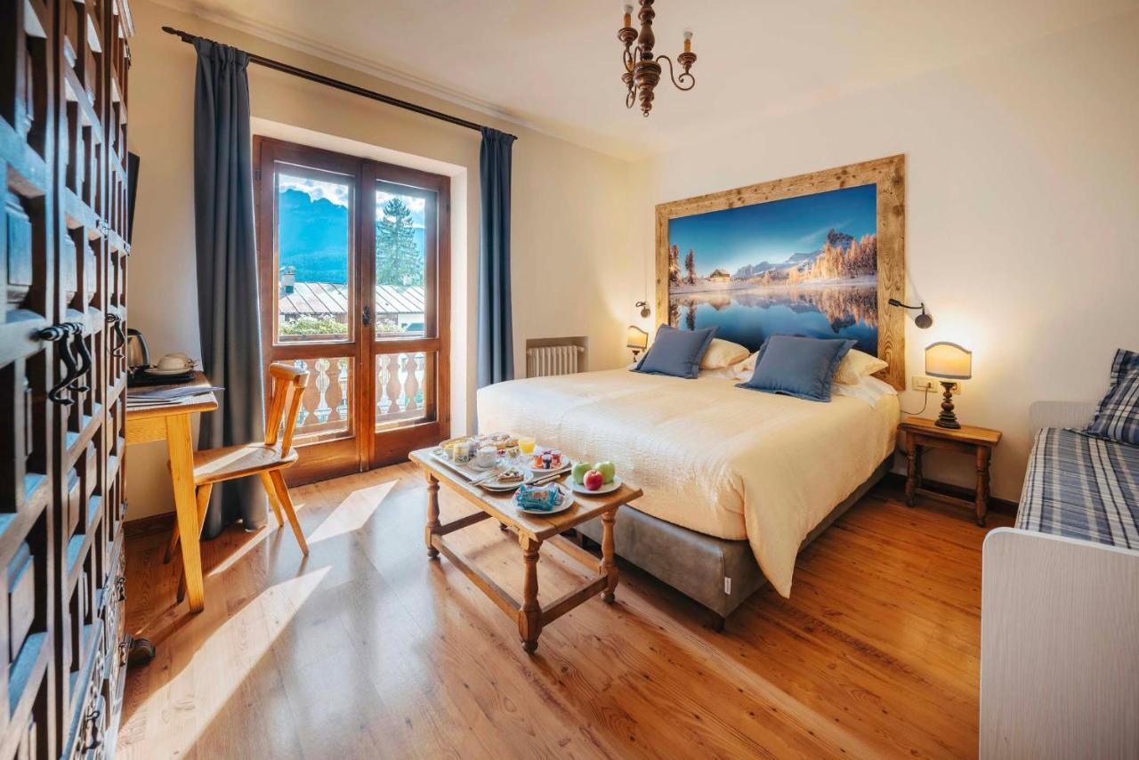 Hotel Panda Cortina- Ricarica Auto Elettriche Кортина-д'Ампеццо Экстерьер фото