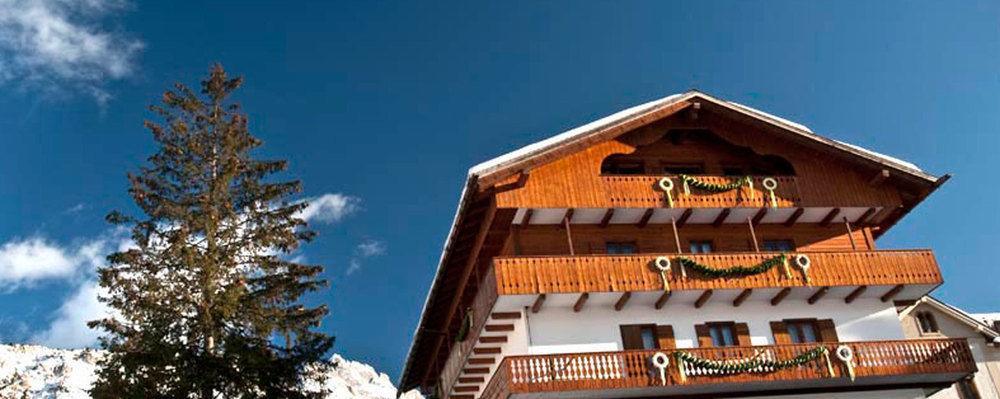 Hotel Panda Cortina- Ricarica Auto Elettriche Кортина-д'Ампеццо Экстерьер фото